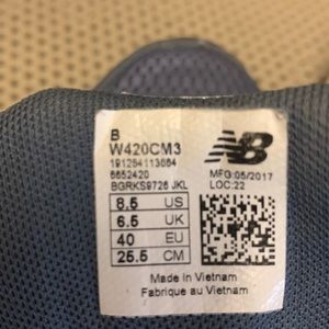 Ladies athletic shoes
